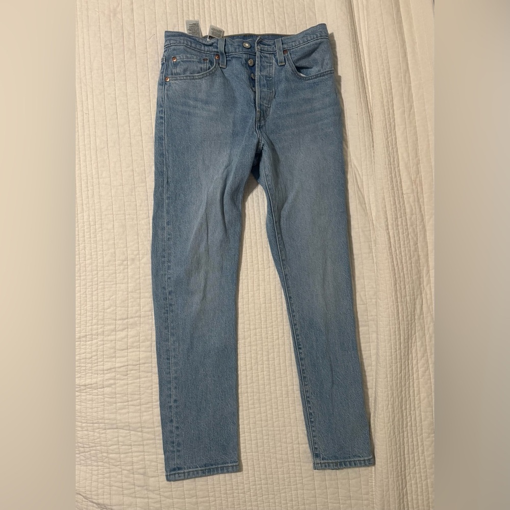 Levi's Women's Light Blue Straight Jeans